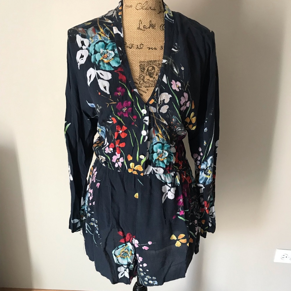Somedays lovin romper size large